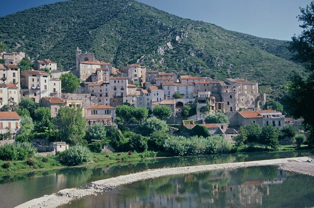 Roquebrun, vallée de l'Orb, Herault, berceau des Moustelon